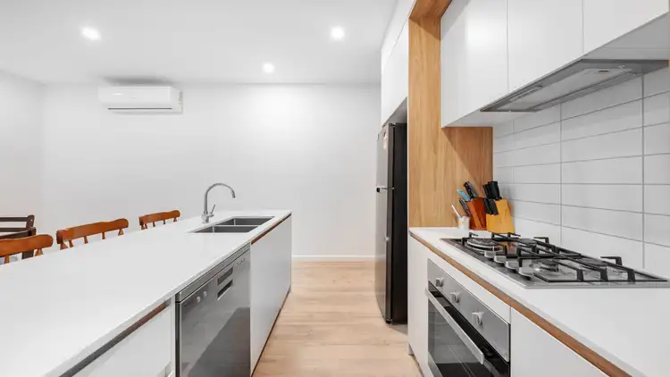 Sixth view of Homely townhouse listing, 62 Cameo Crescent, South Morang VIC 3752