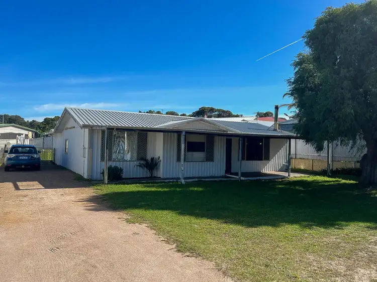 5 Winston Way, Nulsen WA 6450