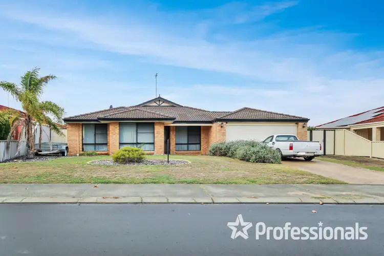 11 Bungarra Street, Australind WA 6233