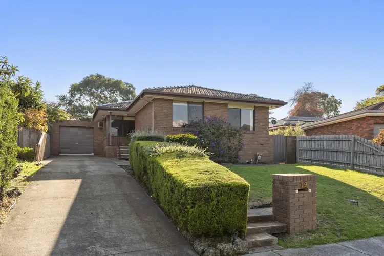19 Harmsworth Avenue, Wantirna VIC 3152