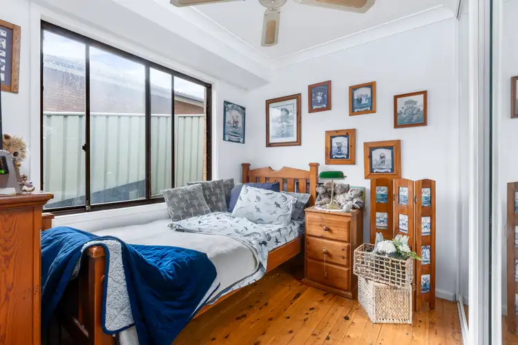 Sixth view of Homely house listing, 5 Bauxite Place, Eagle Vale NSW 2558