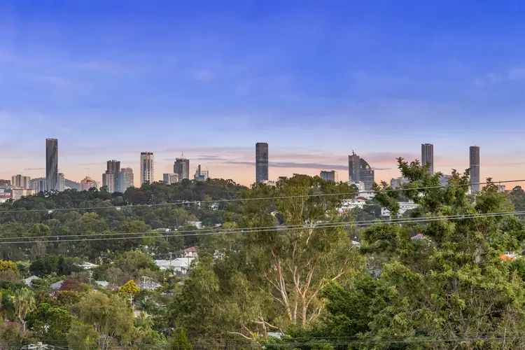 105 Redwood Street, Stafford Heights QLD 4053
