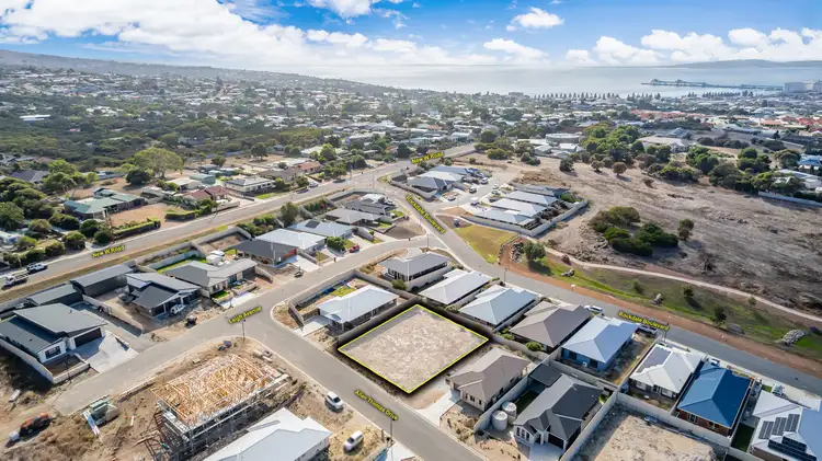 3 Allen Thomas Drive