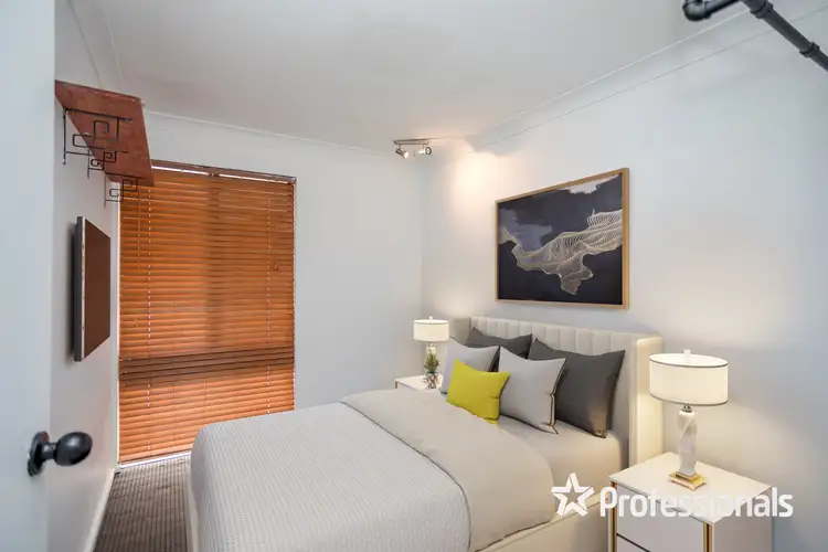 Seventh view of Homely house listing, 10 Beechcroft Place, Camillo WA 6111