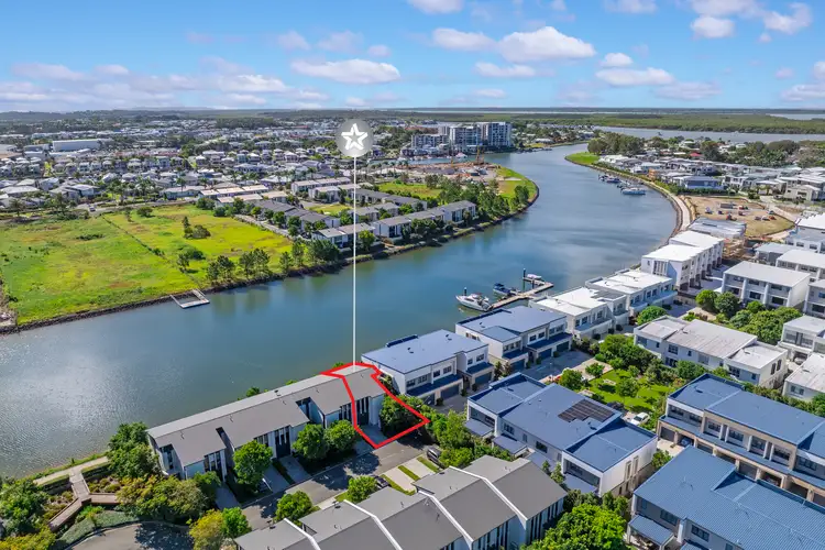 25/126 Marina Quays Boulevard, Hope Island QLD 4212