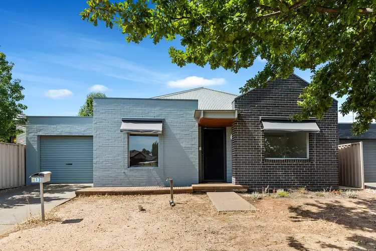 13 Cullen Terrace, Caroline Springs VIC 3023