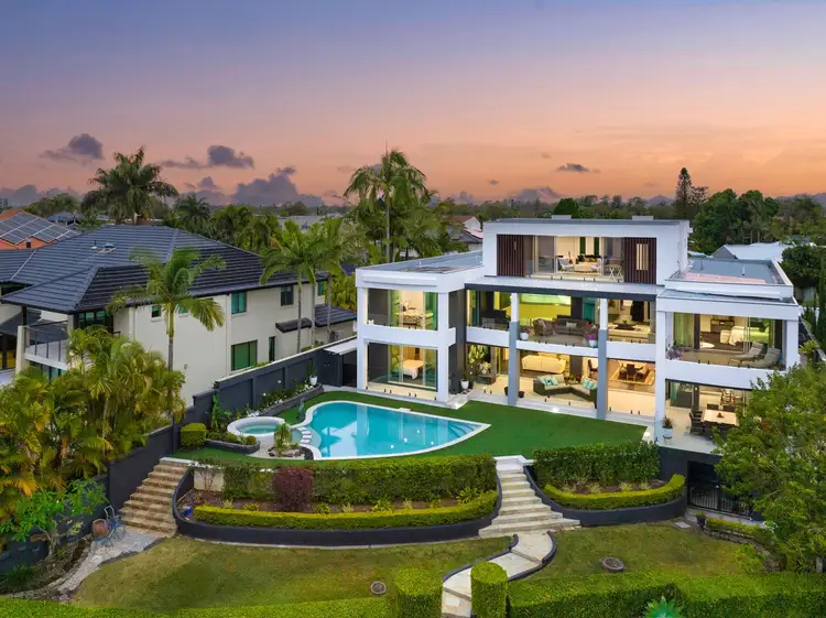 13 San Remo Boulevard, Sorrento QLD 4217