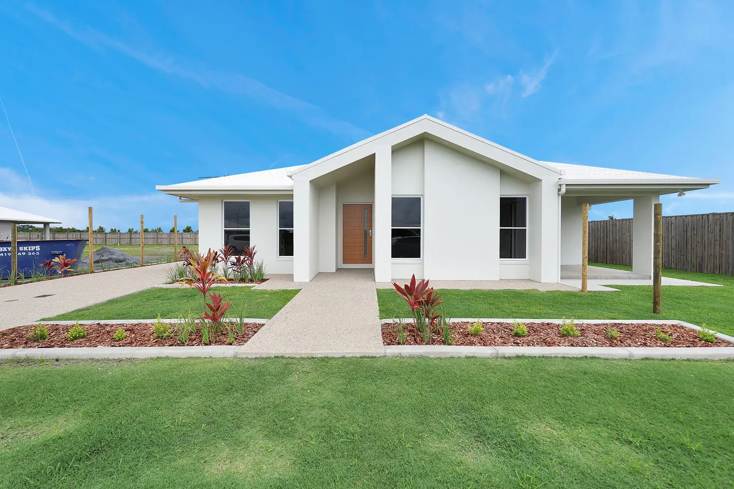 Main view of Homely unit listing, 1/32 Hermosa Circuit, Beaconsfield QLD 4740