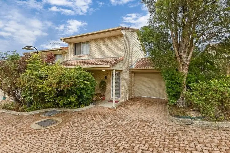 35 Dennis Road
