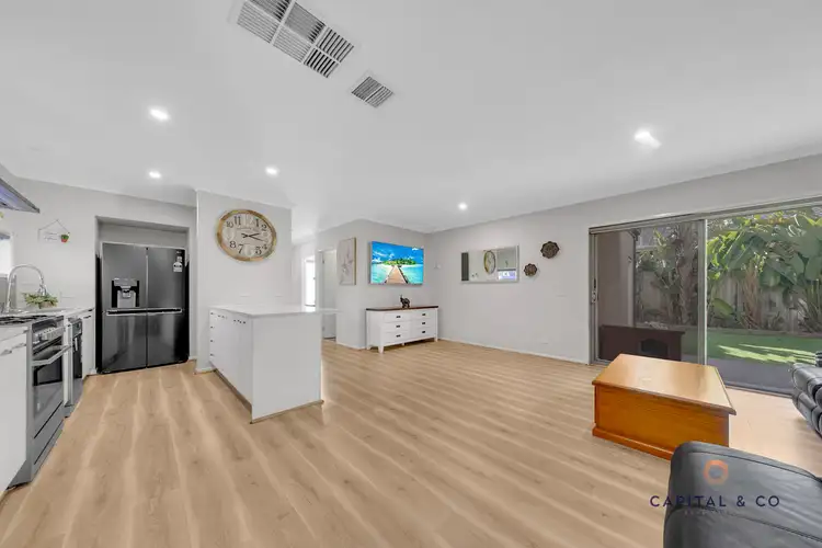 Sixth view of Homely house listing, 2 Sunrise Way, Mickleham VIC 3064
