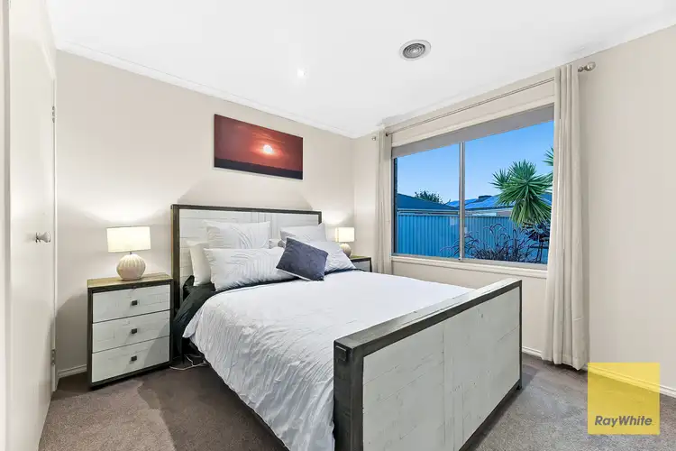 Fifth view of Homely other listing, 6 Gatehouse Parade, Cranbourne East VIC 3977