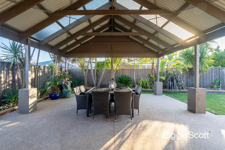 30 Sanctuary Crescent, Rowville VIC 3178
