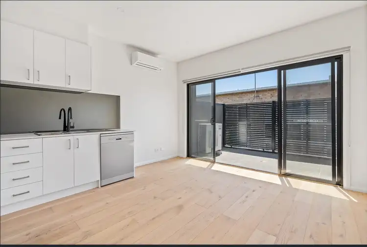 Fourth view of Homely apartment listing, 11/17 Bent Street, Bentleigh VIC 3204