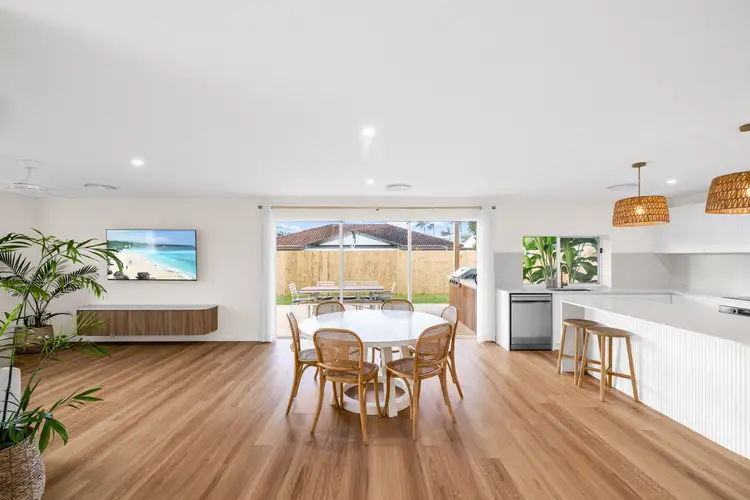 17 Coonang Crescent, Warana QLD 4575