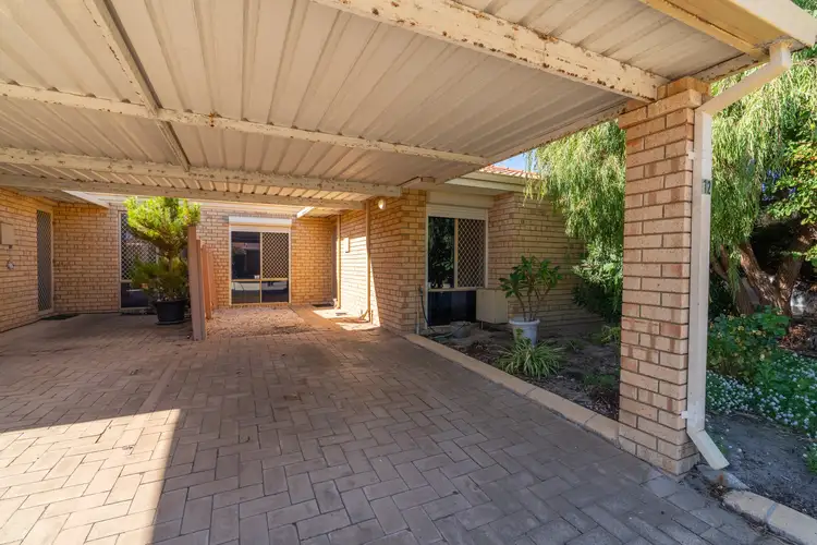 12/96 Simpson Avenue, Rockingham WA 6168