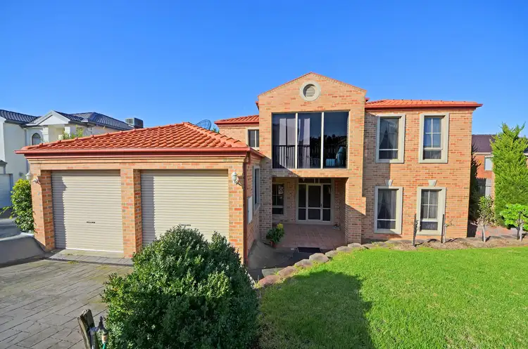 2 James West Street, Glen Waverley VIC 3150