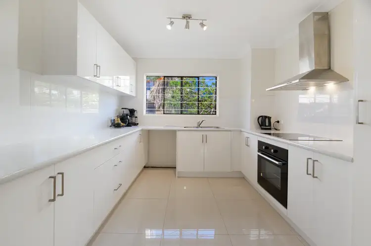 Second view of Homely apartment listing, 4/23 Jubilee Avenue, Broadbeach QLD 4218