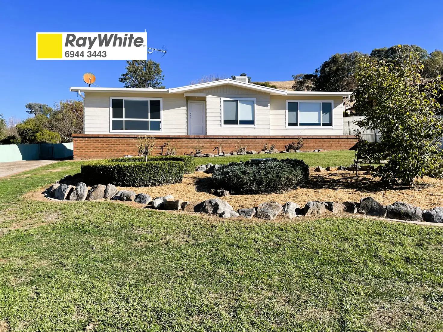 Main view of Homely house listing, 4 Francis Avenue, Gundagai NSW 2722