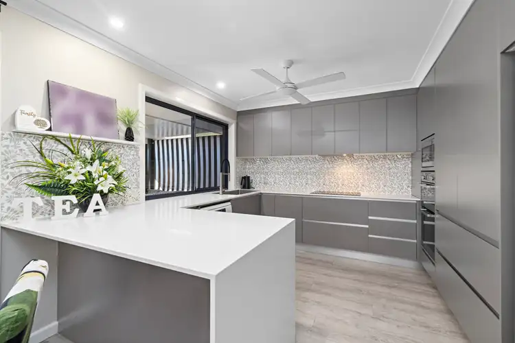 Sixth view of Homely house listing, 1/19 Primrose Drive, Thornlands QLD 4164