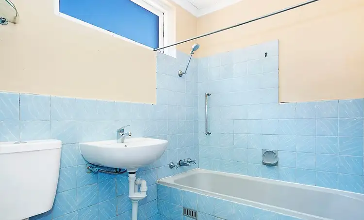 Fifth view of Homely unit listing, 2/152 Queen Victoria Street, Bexley NSW 2207