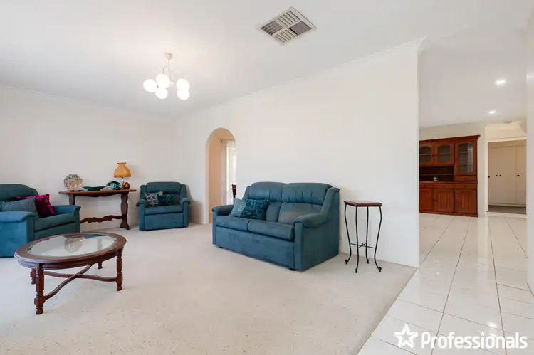 33 Portcullis Drive, Willetton WA 6155