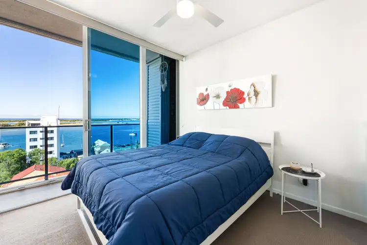 804/20 Labrador Street, Labrador QLD 4215
