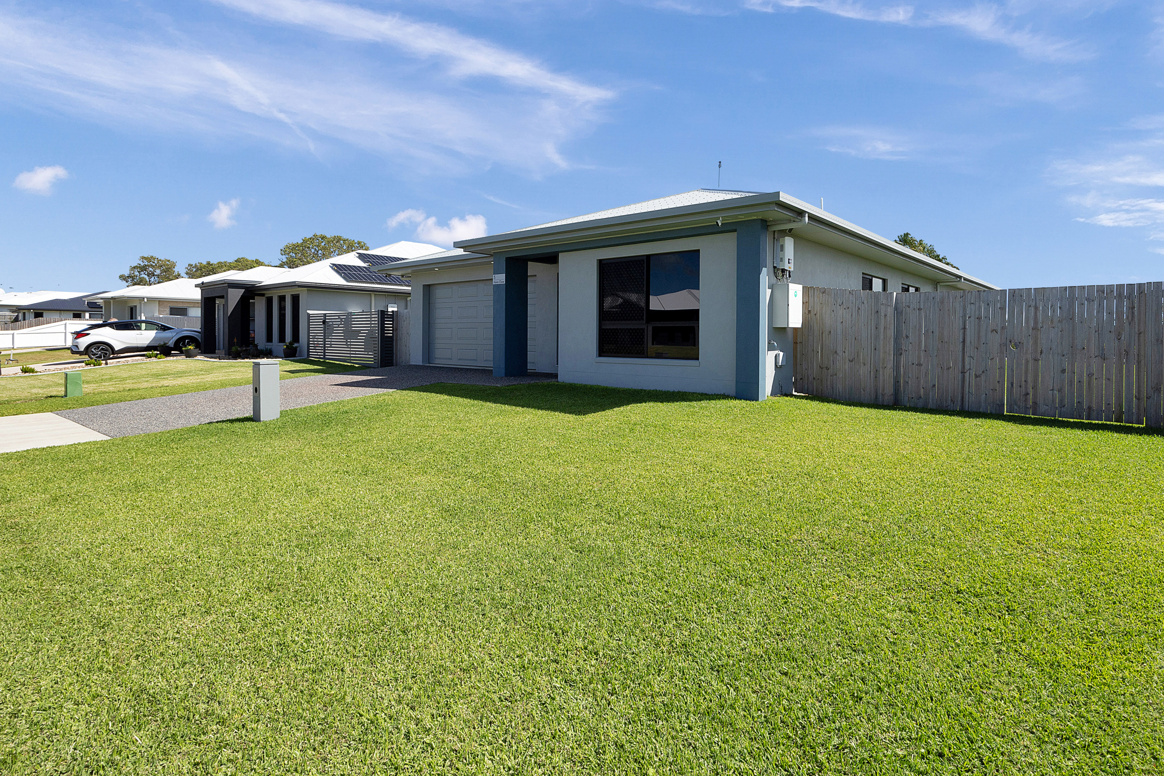 Second view of Homely house listing, 5 Hann Close, Rural View QLD 4740