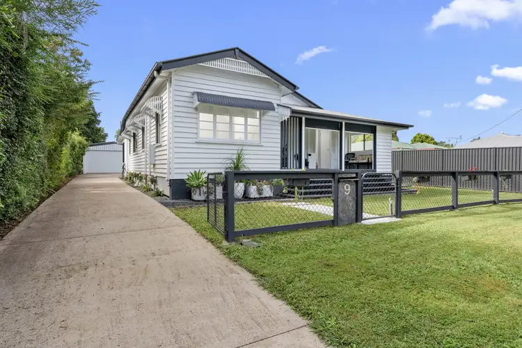 9 Brooker Street, Woodford QLD 4514