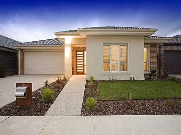 12 Marlin Crescent, Point Cook VIC 3030