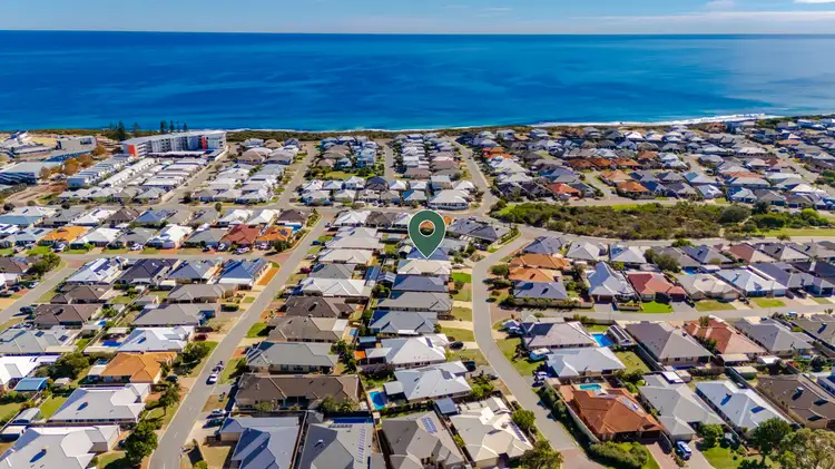 Second view of Homely house listing, 8 Breynia Link, Halls Head WA 6210