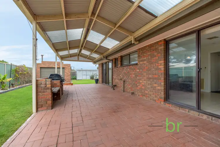 Second view of Homely house listing, 21 Smeaton Close, Lara VIC 3212