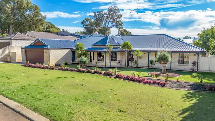9 Bookara View, Lakelands WA 6180