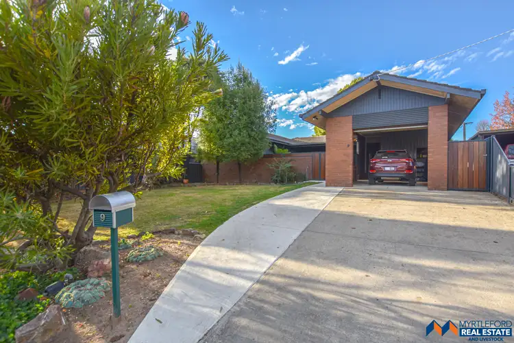 9 Robert Street, Myrtleford VIC 3737