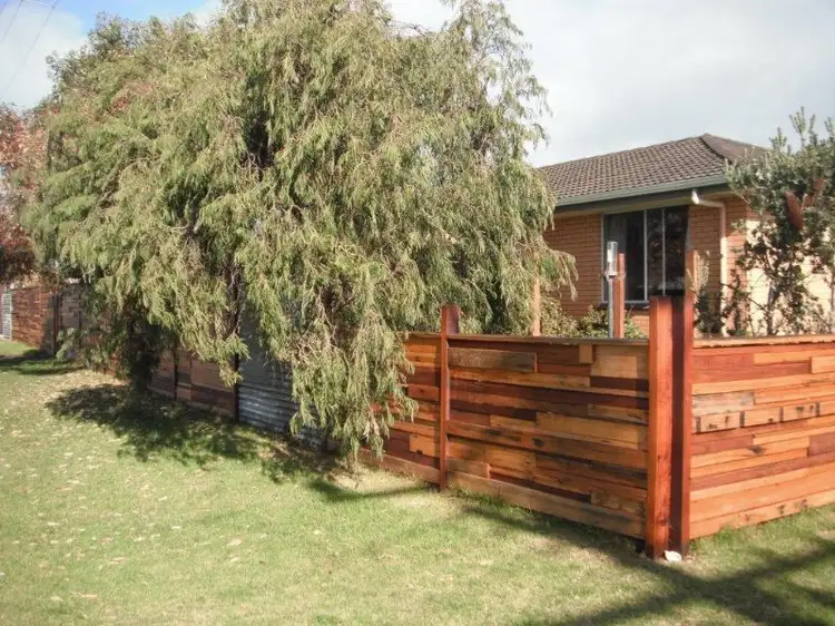 4 Uebergang Street, Port Fairy VIC 3284