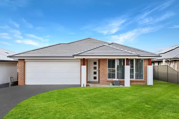 25 Mallee Crescent, Tahmoor NSW 2573