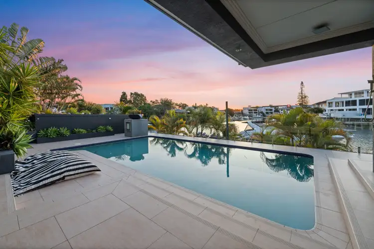 92 Gibraltar Drive, Isle of Capri QLD 4217