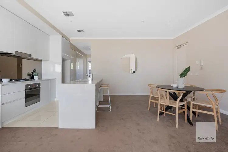 Fifth view of Homely unit listing, 4/40 Linacre Drive, Bundoora VIC 3083