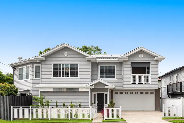 29 Dorothy Lane, Camp Hill QLD 4152