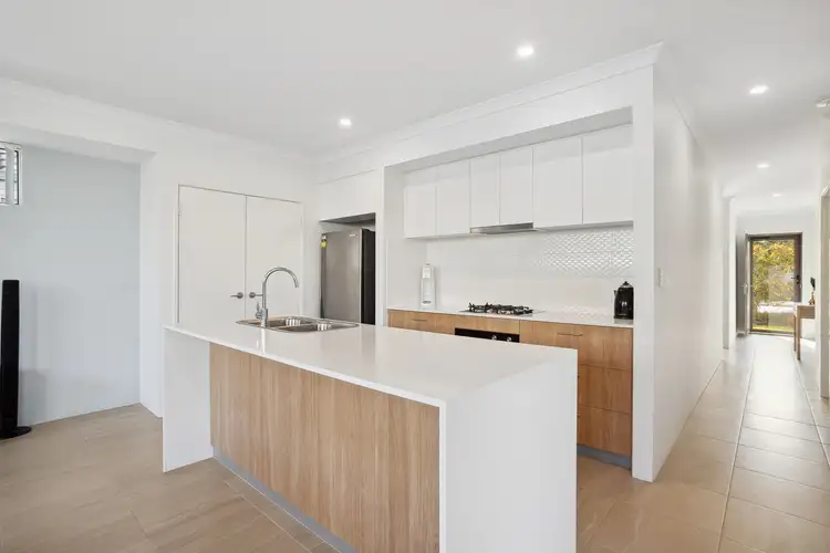 9 Turnix Street, Wandi WA 6167