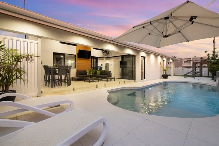 7 Wyanda Drive, Warana QLD 4575