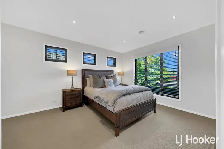 Fifth view of Homely house listing, 32 Sovereign Boulevard, Harkness VIC 3337