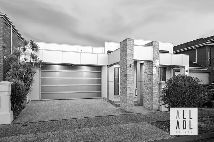 6 Broadwater Crescent, Mawson Lakes SA 5095