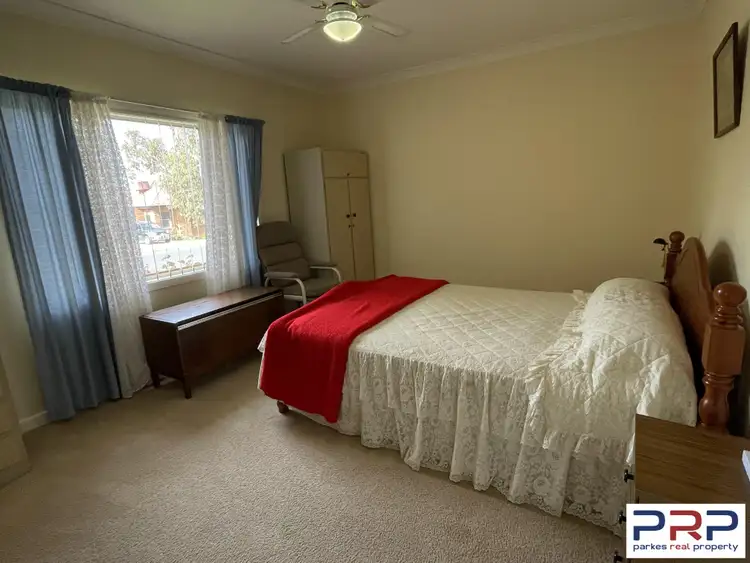 Fifth view of Homely house listing, 2 McGlynn Street, Parkes NSW 2870