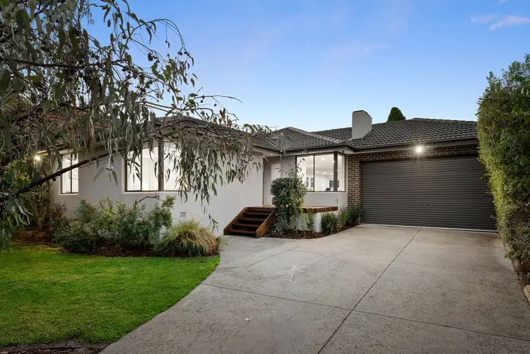 5 Collins Close, Scoresby VIC 3179