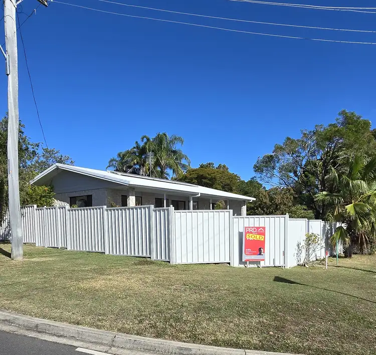 1 Howard Street, Urangan QLD 4655