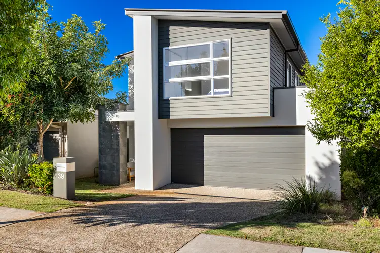 39 Swansea Circuit, Redland Bay QLD 4165