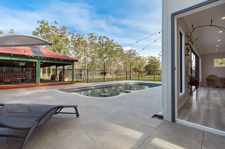 276 Kargotich Road, Oakford WA 6121