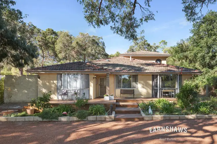 4 Carstairs Road, Darlington WA 6070
