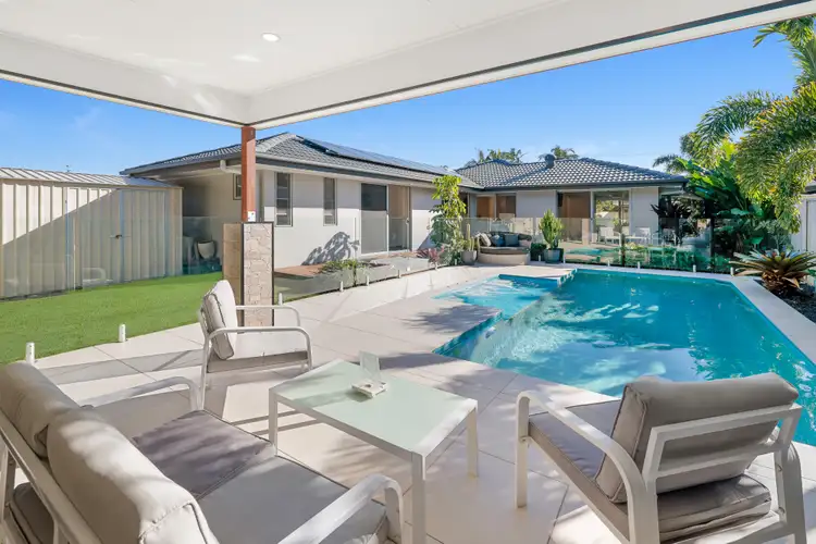 38 Broadwater Street, Runaway Bay QLD 4216