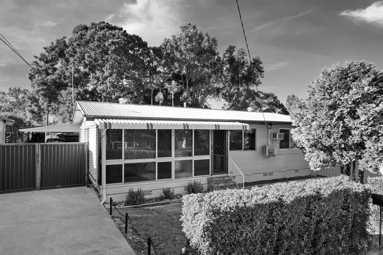 17 Maenporth Street, Leichhardt QLD 4305